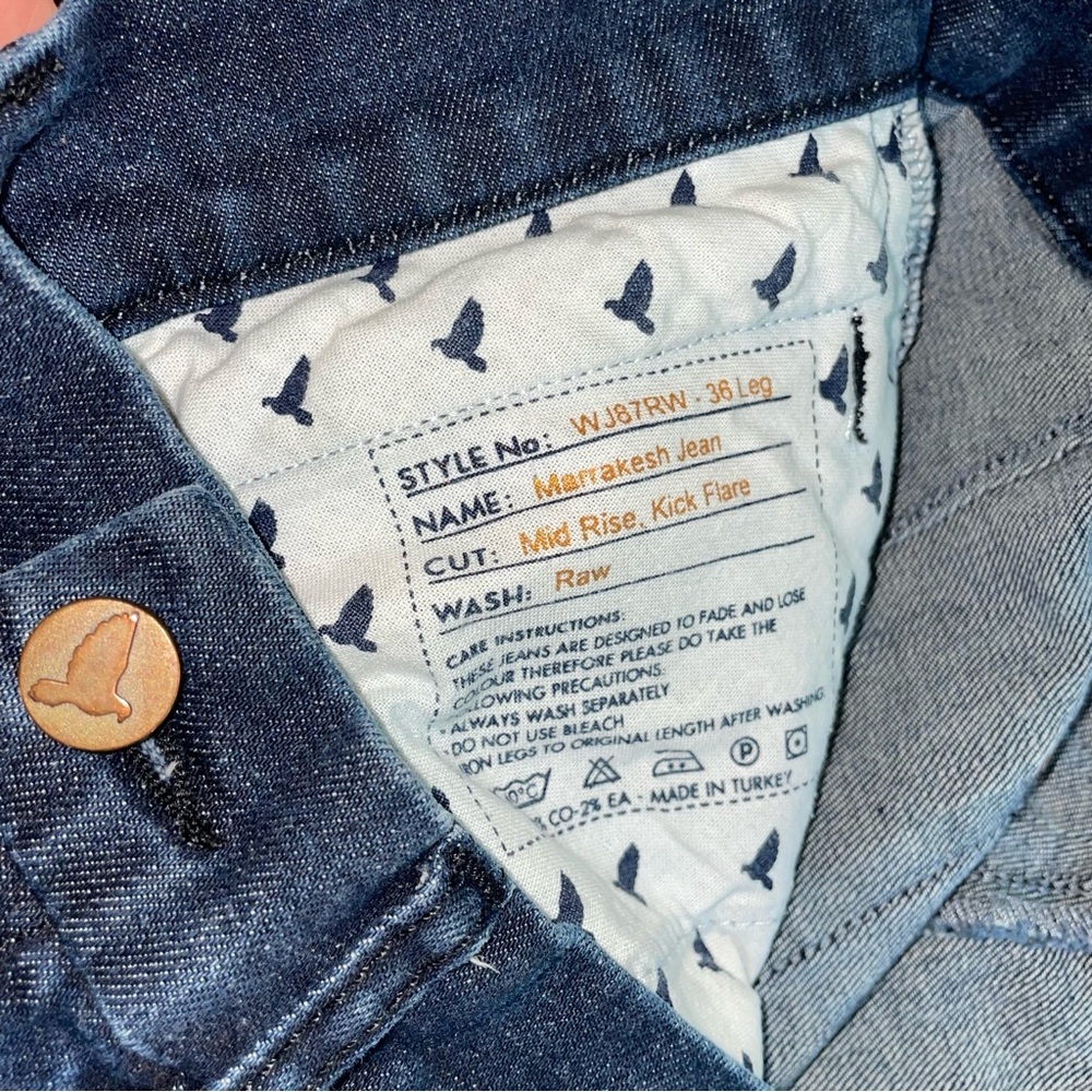 MiH Mid Rise Kick Flare Jean - Picture 7 of 11